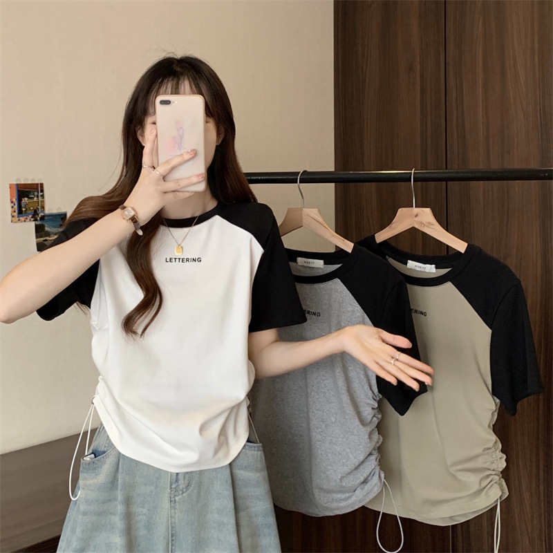 Ženski ljetni T-shirt kratkih rukava s tiskom slova, okrugli izrez, kontrastno rame s vezicom, Ice Thread poliester-elastan