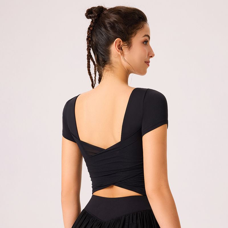 Dámske jóga tielko s sieťovým chrbtom, zoštíhľujúci vzhľad, s integrovanými košíčkami, krátke rukávy, úzky strih, nylon/elastán 81%/19%