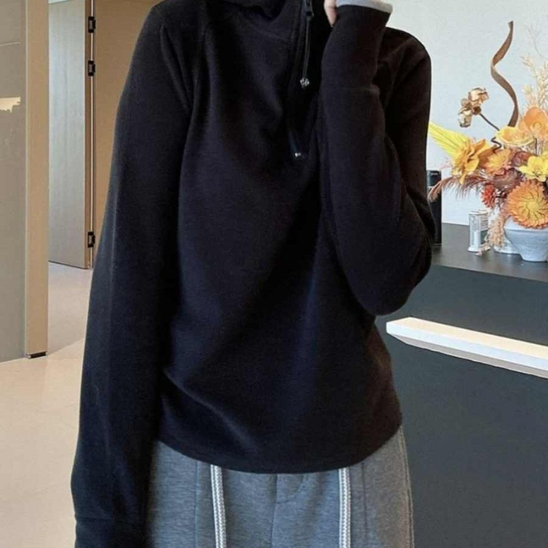 Hanorac din velur cu glugă pentru femei – mâneci lungi, croială lejeră, design colaj/splicing