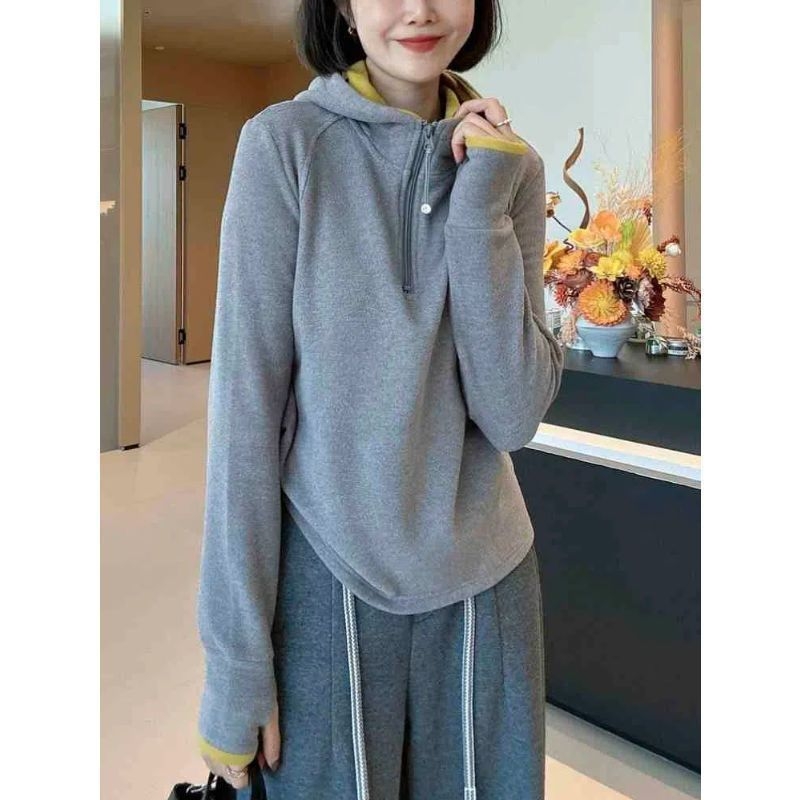 Hanorac din velur cu glugă pentru femei – mâneci lungi, croială lejeră, design colaj/splicing