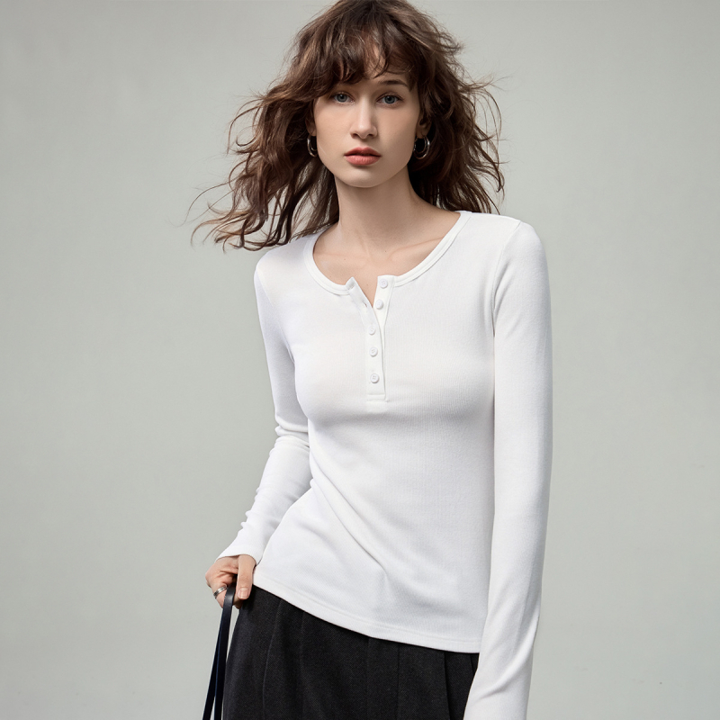 Μπλούζα με μακρύ μανίκι και γιακά Henley (βισκόζη ίνα; μακρύ μανίκι; στενή γραμμή; κανονικό μήκος)