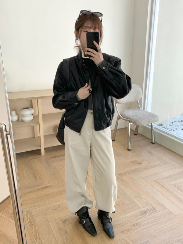 Umelokožená bunda s golierom z umelej kožušiny, stojací golier, zips, voľný strih