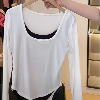 Naistele pikkade varrukatega T-särk vale kaheosaline väljanägemise, igapäevane stiil (Kangas: viskoos; Põhikangas: viskoos; Teine koostis: spandeks; Muster: ühekordne; Stiil: vale kaheosaline komplekt)