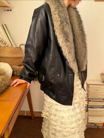 Kožená bunda z umelej kože s kožušným golierom, Turn-Down golier, voľný strih, jednoredové zapínanie