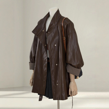 Kožená bunda / kabát z umelej kože, voľný strih, stojatý golier, zapínanie na patentky, stredná dĺžka, jeseň 2025