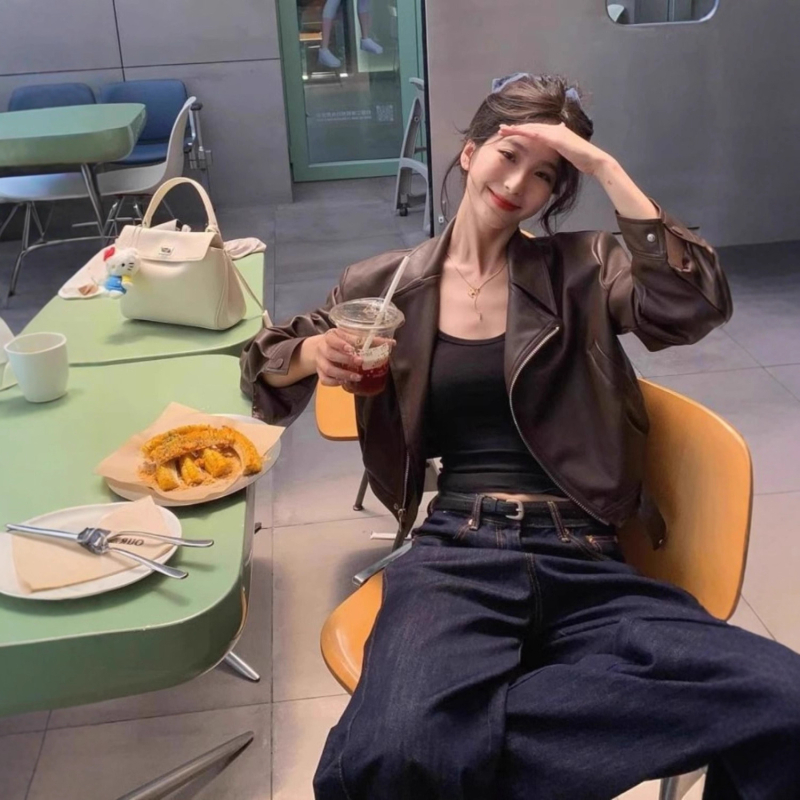 Dámska kožená biker bunda z umelej kože, dlhé rukávy, baseball golier, dlhý strih, bežný strih