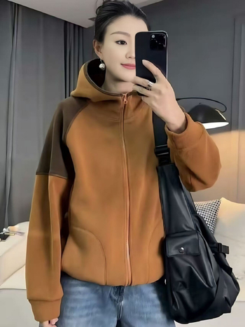 Γυναικείο φούτερ φλίς με κουκούλα και φερμουάρ, πάνελ patchwork, ύφασμα polar fleece, μίξη βαμβακιού-πολυεστέρα, χαλαρή γραμμή