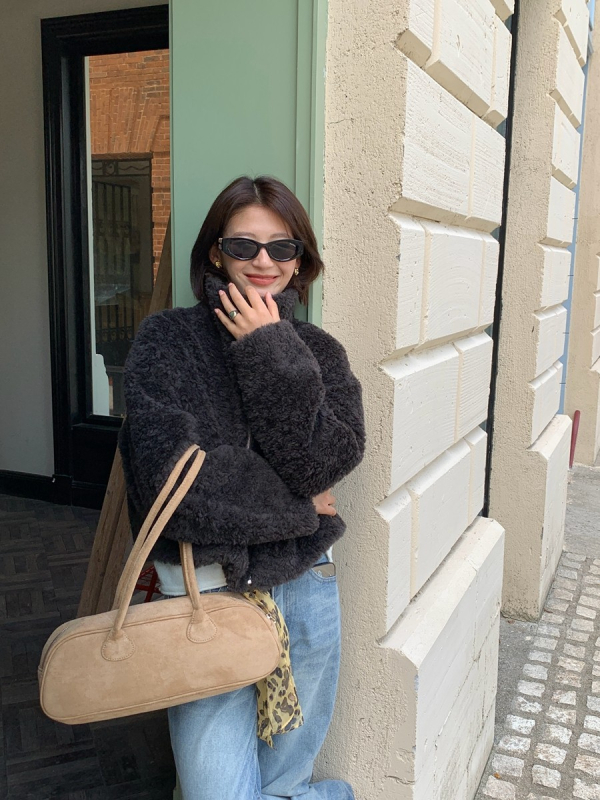 Кожено палто със стояща яка, вълна и изкуствена кожа, дълги ръкави, еднобортно палто с множество копчета отпред