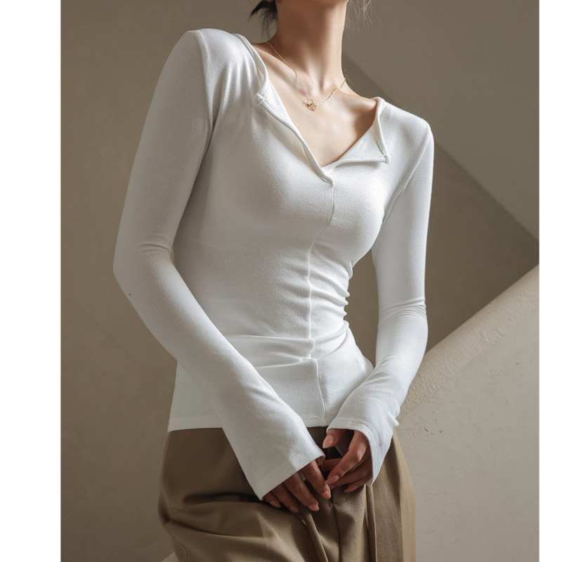 Tricou damă cu decolteu în V, croială slim, model Snake Bone, material viscoză-elastan, mâneci 3/4, lungime 50–65 cm