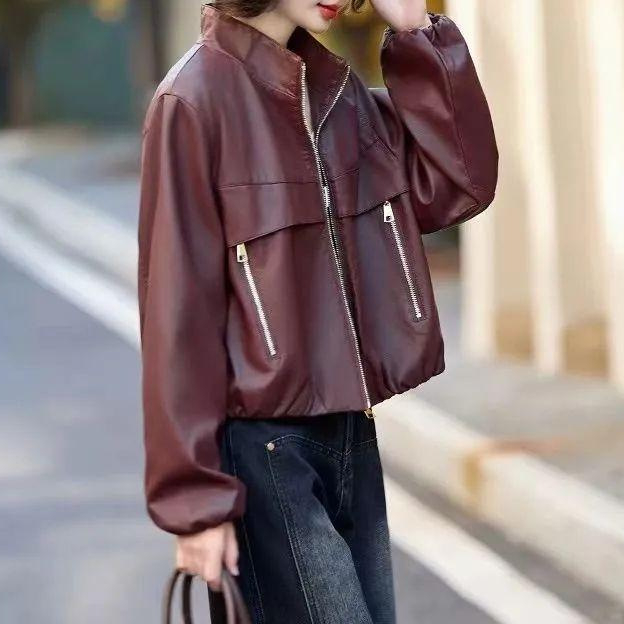 Moteriška faux odos striukė su stovinčiu apykakle, užtrauktukas, siauras kirpimas, ilgomis rankovėmis