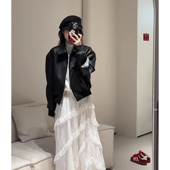 Moteriška dirbtinės odos striukė, užtrauktukas, kvadratinė apykaklė, ilgos rankovės, spandekso mišinys