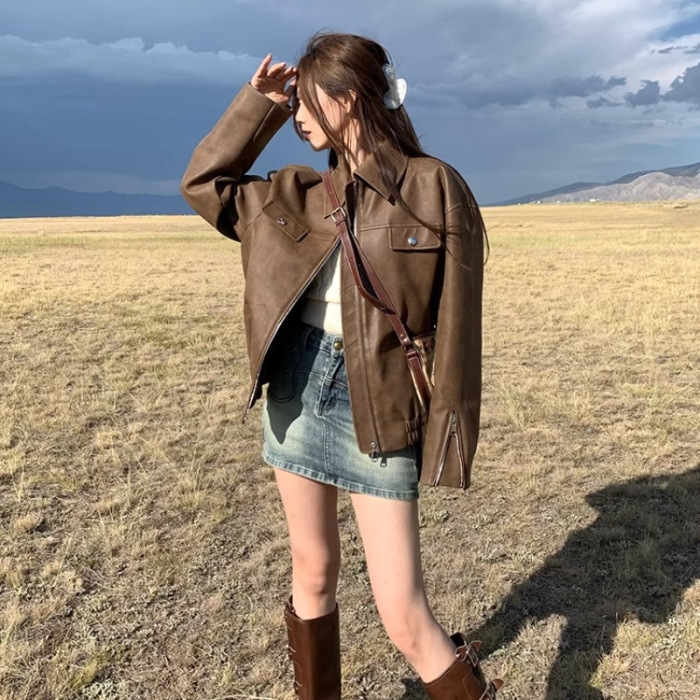 PU kožna jakna, polo ovratnik, A-linijski kroj, zatvaranje na više gumba, elegantan zreli ženski stil
