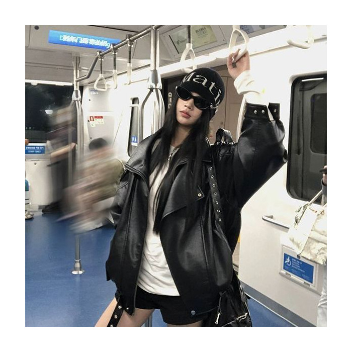 Ženska jakna od umjetne kože, dugi rukavi, standardna duljina 50–65 cm, prednji zip