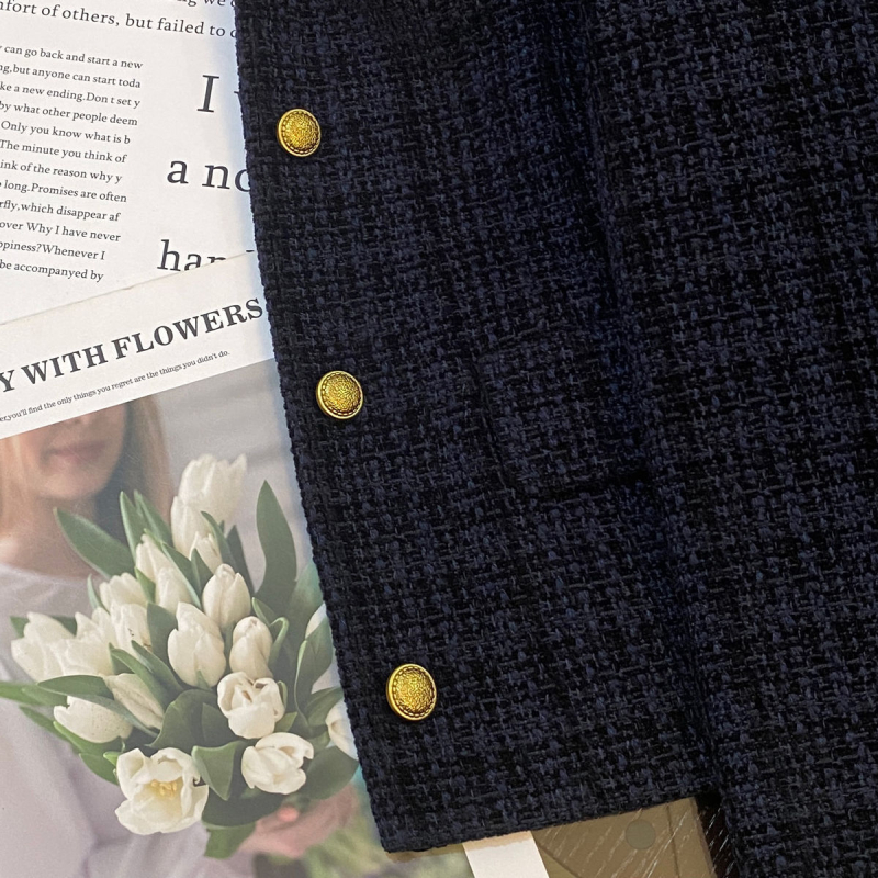 Dámske sako k kostýmu - rovný strih, jednofarebný stredne dlhý, polyesterová tkanina, okrúhly výstrih, dlhé rukávy, zapínanie na gombíky