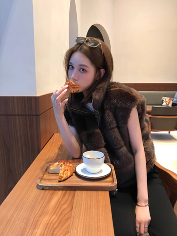 Dámska dvostranná vesta s výplňou, zipsom, stojacim golierom, hrubá izolácia