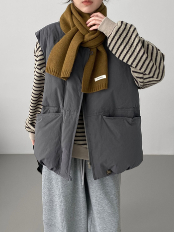 Namomo Vesta s výplňou z kačacieho peria 86–90%, bavlnený materiál, voľný strih, zips