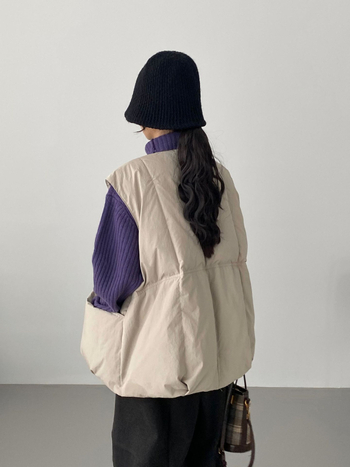 Namomo Vesta s výplňou z kačacieho peria 86–90%, bavlnený materiál, voľný strih, zips