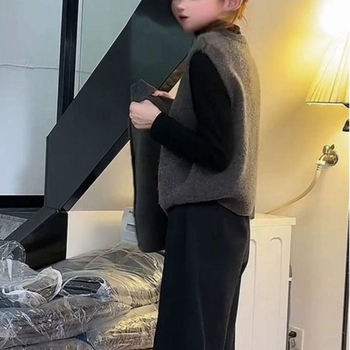 Vestă fără mâneci pentru layering — tricotată cu guler polo, material Chenille cu Spandex sub 30%, primăvara 2025