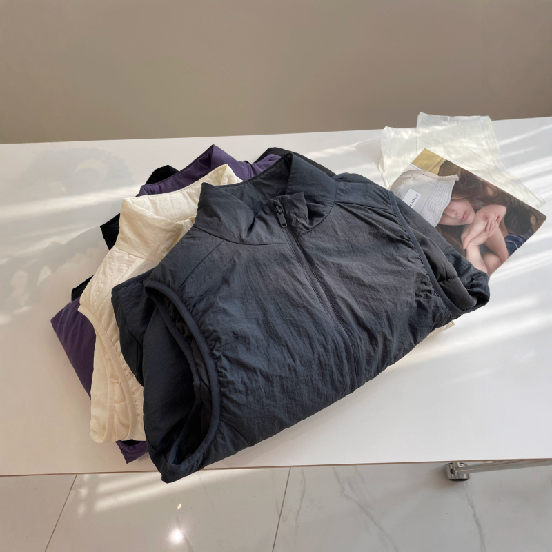 Γιλέκο από μαλλί αρνιού με ψηλή κολάρα και φερμουάρ για γυναίκες, χειμώνας 2025