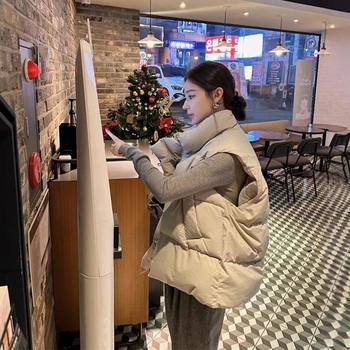 Vesta de chenille pentru femei, cu guler polo, primăvara 2025, conținutul principal de țesătură <30%