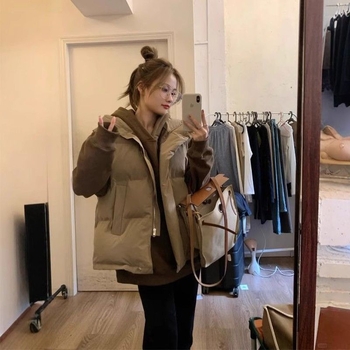 Vesta de chenille pentru femei, cu guler polo, primăvara 2025, conținutul principal de țesătură <30%