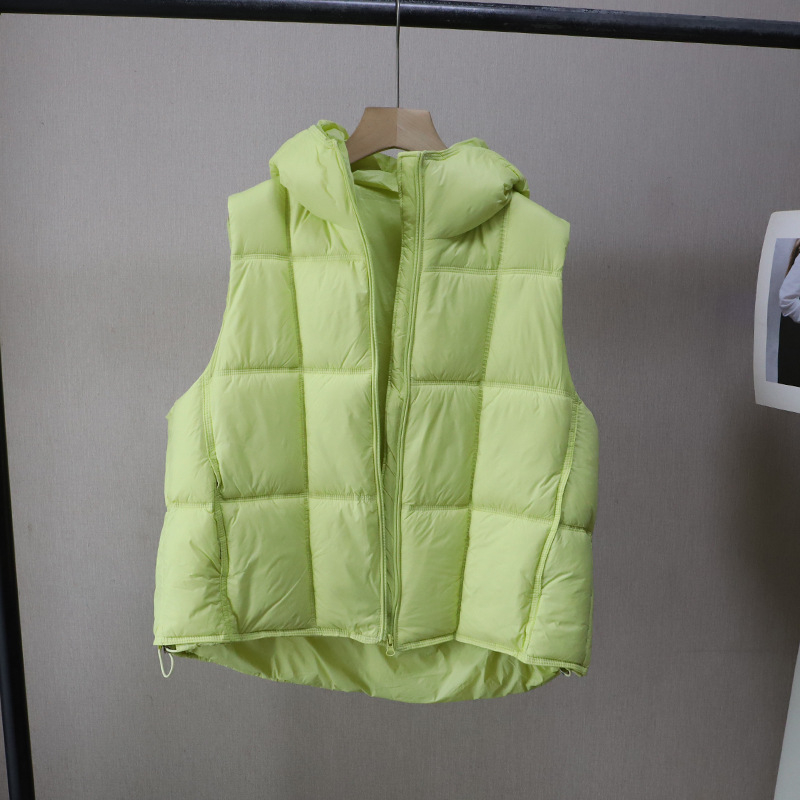 Dámska kapucňová vesta so zipsom, pravidelná dĺžka, voľný strih, polyesterová tkanina s výplňou polyester-bavlna