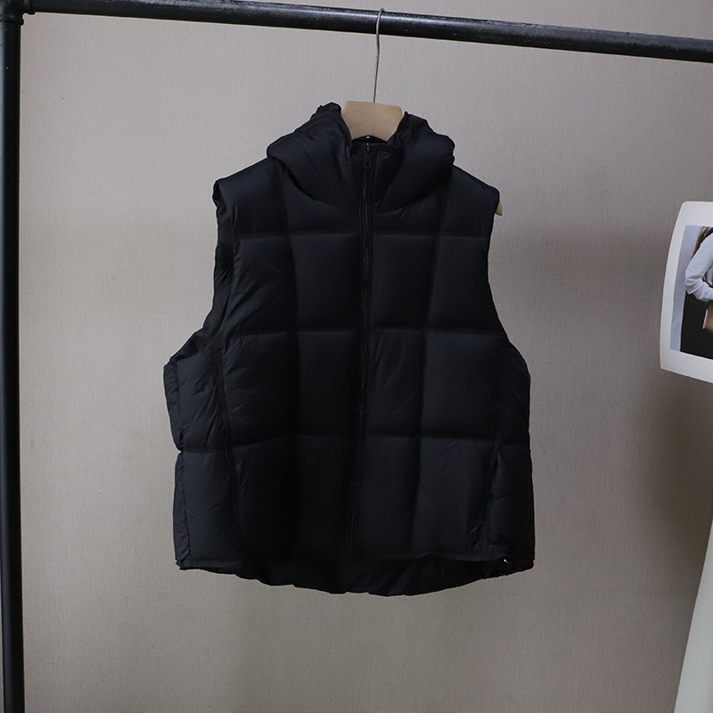 Dámska kapucňová vesta so zipsom, pravidelná dĺžka, voľný strih, polyesterová tkanina s výplňou polyester-bavlna