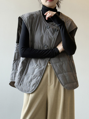 Yan Shuang 82633 Dámska vesta s perím z bielej kačky, Korejský štýl kardigánu, normálna dĺžka, kruhový výstrih, dvojradové zapínanie