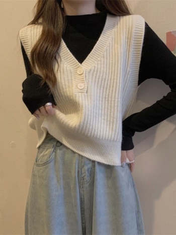 Dámska pletená vesta s V-úhom, jednofarebná, voľný strih, obyčajná dĺžka 50–65 cm