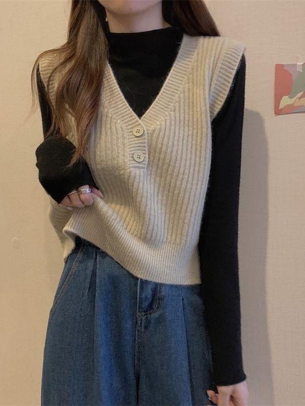 Dámska pletená vesta s V-úhom, jednofarebná, voľný strih, obyčajná dĺžka 50–65 cm