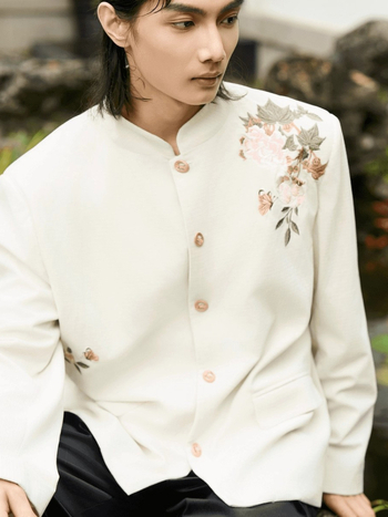 Pánske sako so stojacim golierom a výšivkou pivónie, jednoradové tri gombíky, polyester