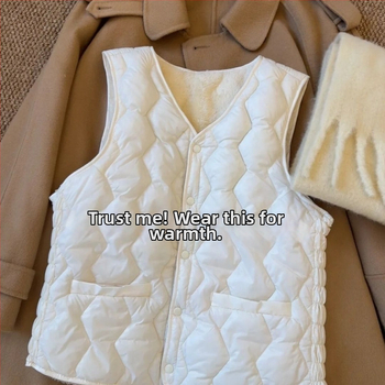 Vesta zo zmesi vlna | U-krk | Geometrický vzor | Pravidelná dĺžka 50–65 cm | Výplň z polyester-bavlna