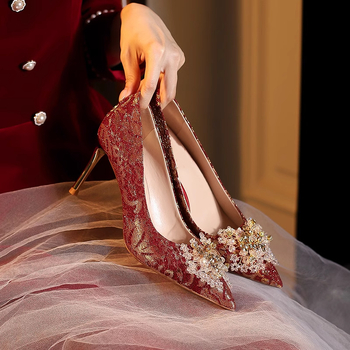 Vysoké topánky na opätku s ostrým nosom, PU vršok, tenký podpätok 6-8 cm, zapínanie Slip-On