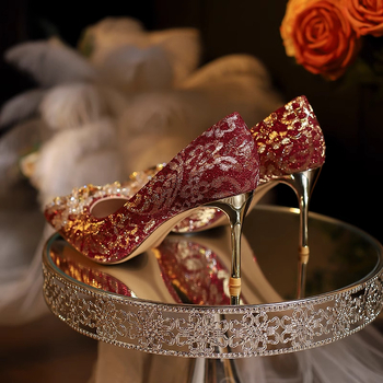 Vysoké topánky na opätku s ostrým nosom, PU vršok, tenký podpätok 6-8 cm, zapínanie Slip-On