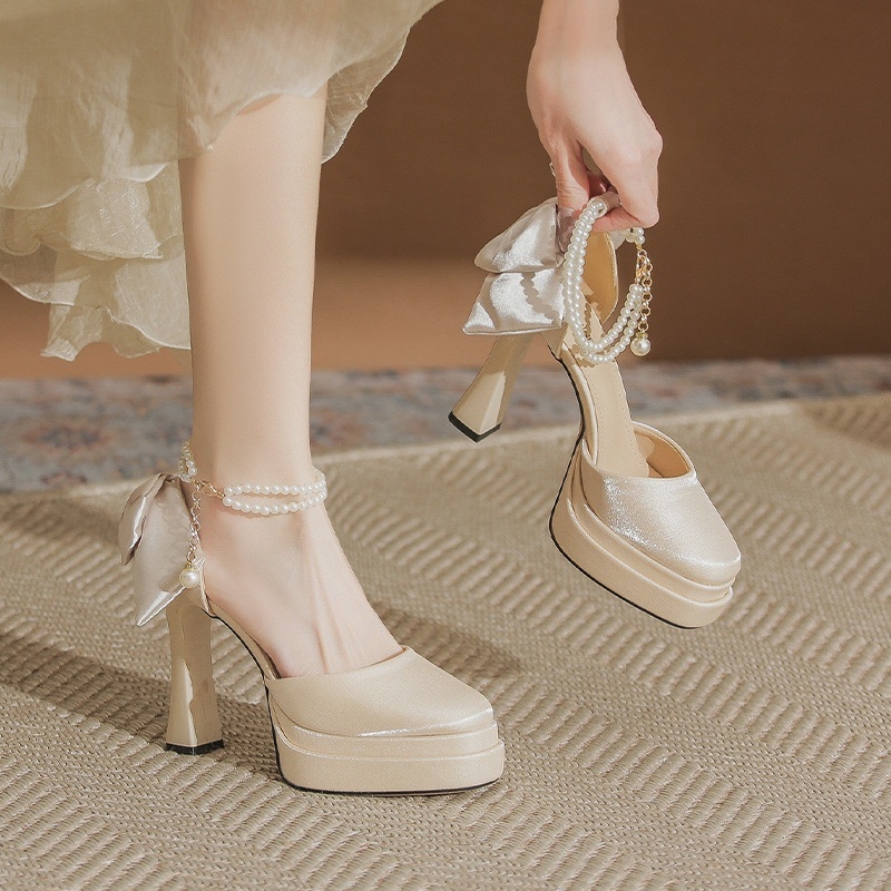 Mary Jane női magasan sarkú cipő kerek orrú, szatén felsőrész, ultra magas vastag sarok, csat-zárás
