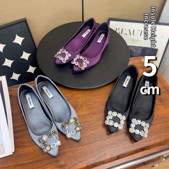 Dámske saténové topánky s ostrým nosom, 3–6 cm podpätok, gumová podrážka, Ultrafilm vložka