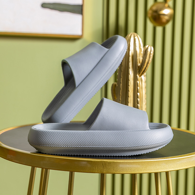 Unisex papuče zvyšujúce výšku s EVA hrubou podrážkou, dizajn s pásom medzi prstami, letné svadobné obutie