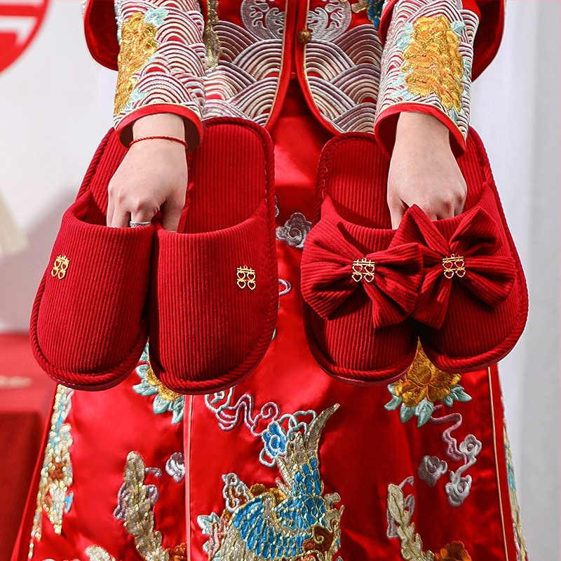 Vnútorné svadobné papuče pre nevestu a ženícha, látkový materiál, balenie v PP vrecku, značka Dongyang Orange Nuo Yibai, určené pre svadbu