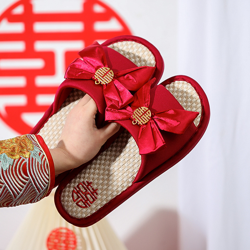 Vnútorné svadobné papuče pre nevestu a ženícha, látkový materiál, balenie v PP vrecku, značka Dongyang Orange Nuo Yibai, určené pre svadbu