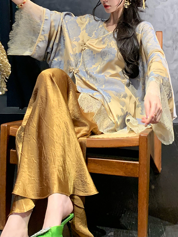 Dámsky cardigan kabát s čipkovaným jacquardom, polyesterový materiál, vzor rastlín, voľný strih, štvorcový golier