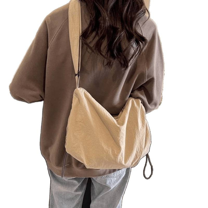 Japán-stílusú vízálló nylon dumpling táska sporthoz, crossbody, uniszex, nagy kapacitású tote, biciklizéshez
