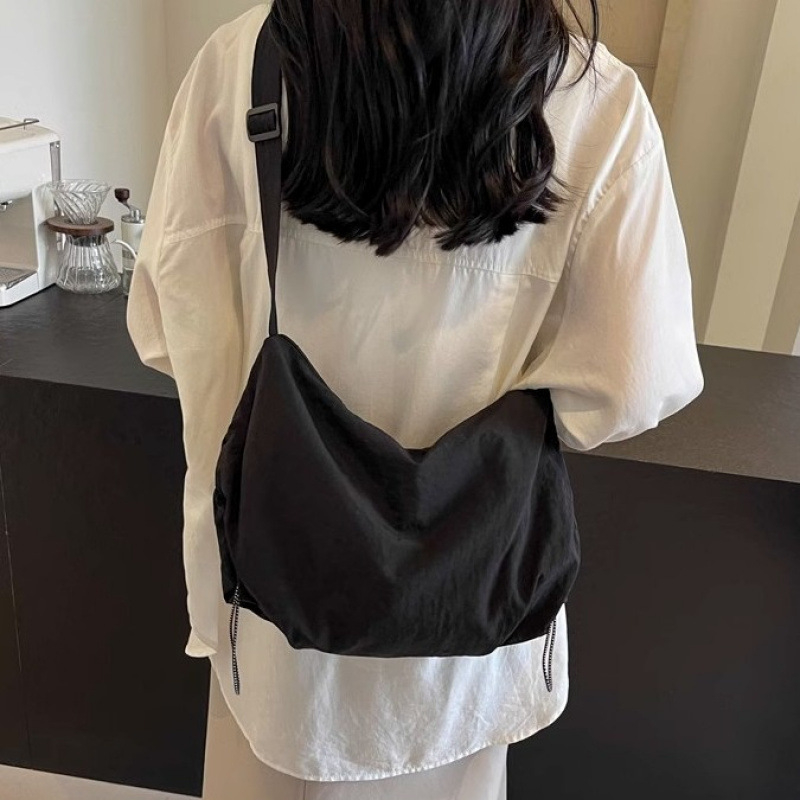 Japán-stílusú vízálló nylon dumpling táska sporthoz, crossbody, uniszex, nagy kapacitású tote, biciklizéshez
