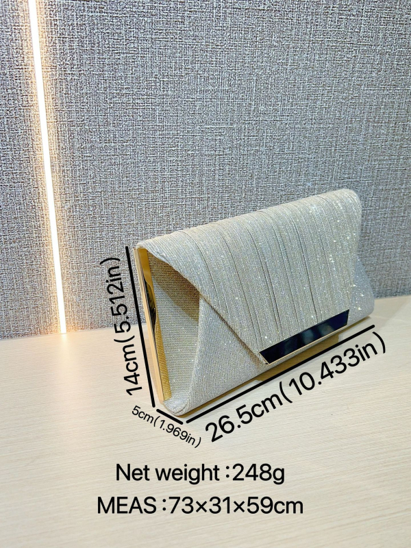 Poliészterből készült keresztpántos clutch táska, vízszintes négyzet alakú forma, fedélzárás, telefon- és ID-zsebbel