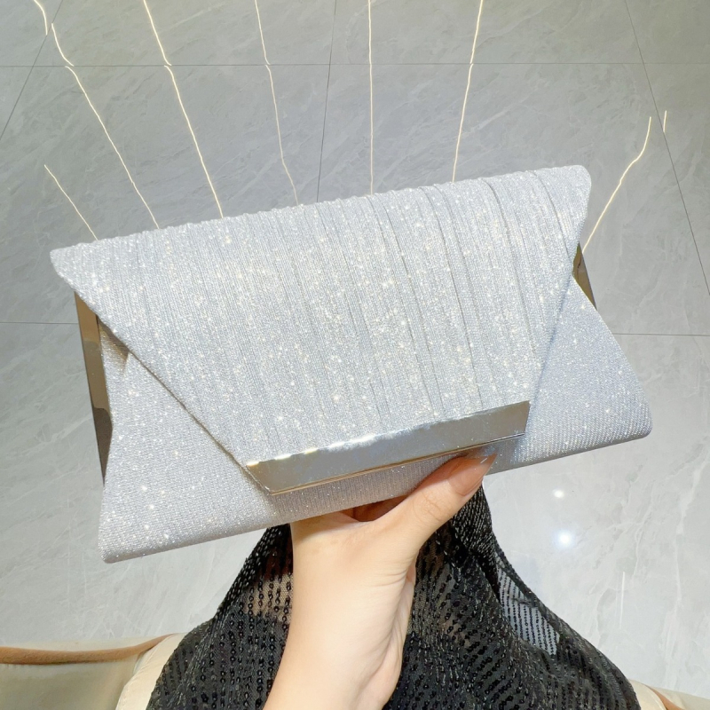 Poliészterből készült keresztpántos clutch táska, vízszintes négyzet alakú forma, fedélzárás, telefon- és ID-zsebbel