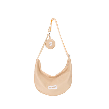 Geantă Dumpling din nailon pentru umăr — stil Dumpling, formă Dumpling, închidere cu fermoar, buzunar interior cu fermoar