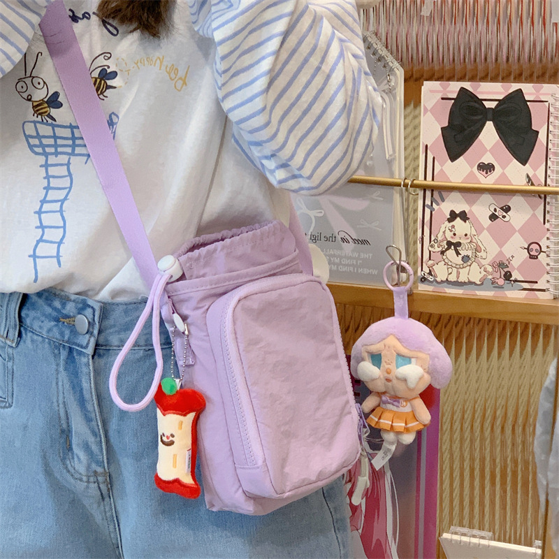 Nylonová cez rameno taška na telefón pre voľný čas a cestovanie, so zipsom a vnútornými priečinkami