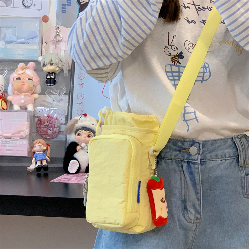 Nylonová cez rameno taška na telefón pre voľný čas a cestovanie, so zipsom a vnútornými priečinkami