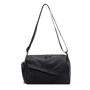 Denim anyagú crossbody táska, cipzáras zárás, belső cipzáras zseb, poliészter bélés, egyetlen vállpánt — városi minimalist stílus mindennapi használatra és utazásokhoz