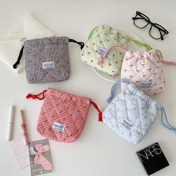 Taška so šnúrkou s čerešňovým vzorom, INS štýl, polyester + bavlna, viacúčelové uloženie na cestovanie, kozmetiku, stolný poriadok, spálňu, kúpeľňu.
