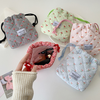 Taška so šnúrkou s čerešňovým vzorom, INS štýl, polyester + bavlna, viacúčelové uloženie na cestovanie, kozmetiku, stolný poriadok, spálňu, kúpeľňu.